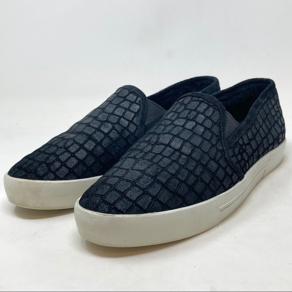 Black Slip On Sneakers Womens Size 39.5 US 9